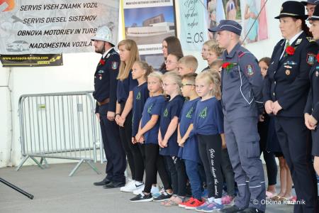 Slovesnost ob odprtju prizidka in prevzemu večnamenskega gasilskega vozila PGD Gozd (15)